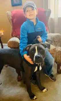 5 Bald, Sick Puppies Show Pure Joy as They Shower Their Rescuers With Kisses 8 DogKissesRescueStory5 212x350 1